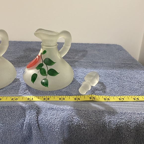 Frosted Glass Vinegar and Oil Decanters - Picture 4 of 11